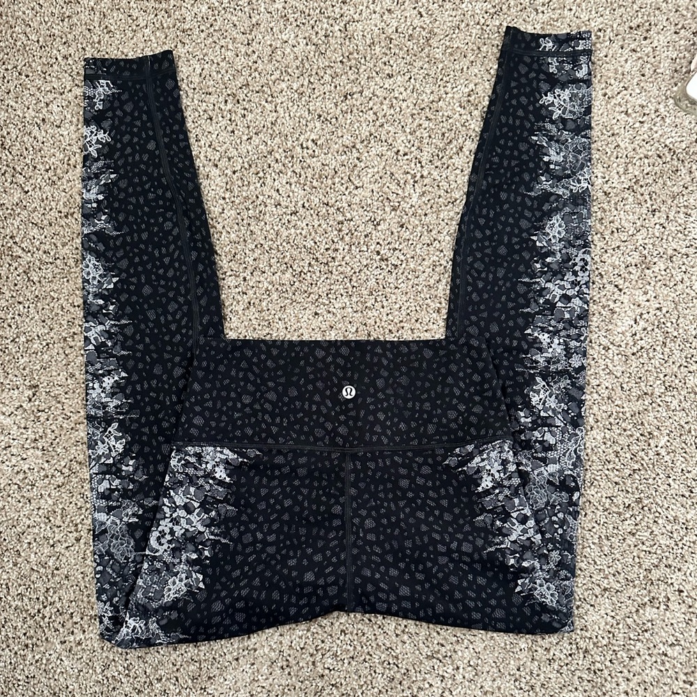 Lululemon athletica Wunder Under lace print legging 28” inseam